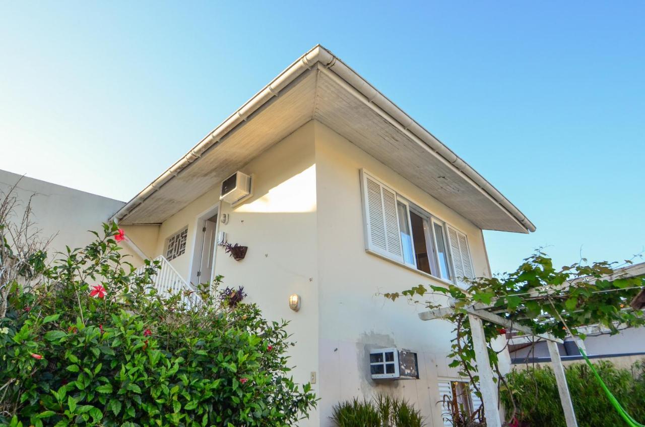 Guest house Estudio Com Piscina No Corrego Grande N781